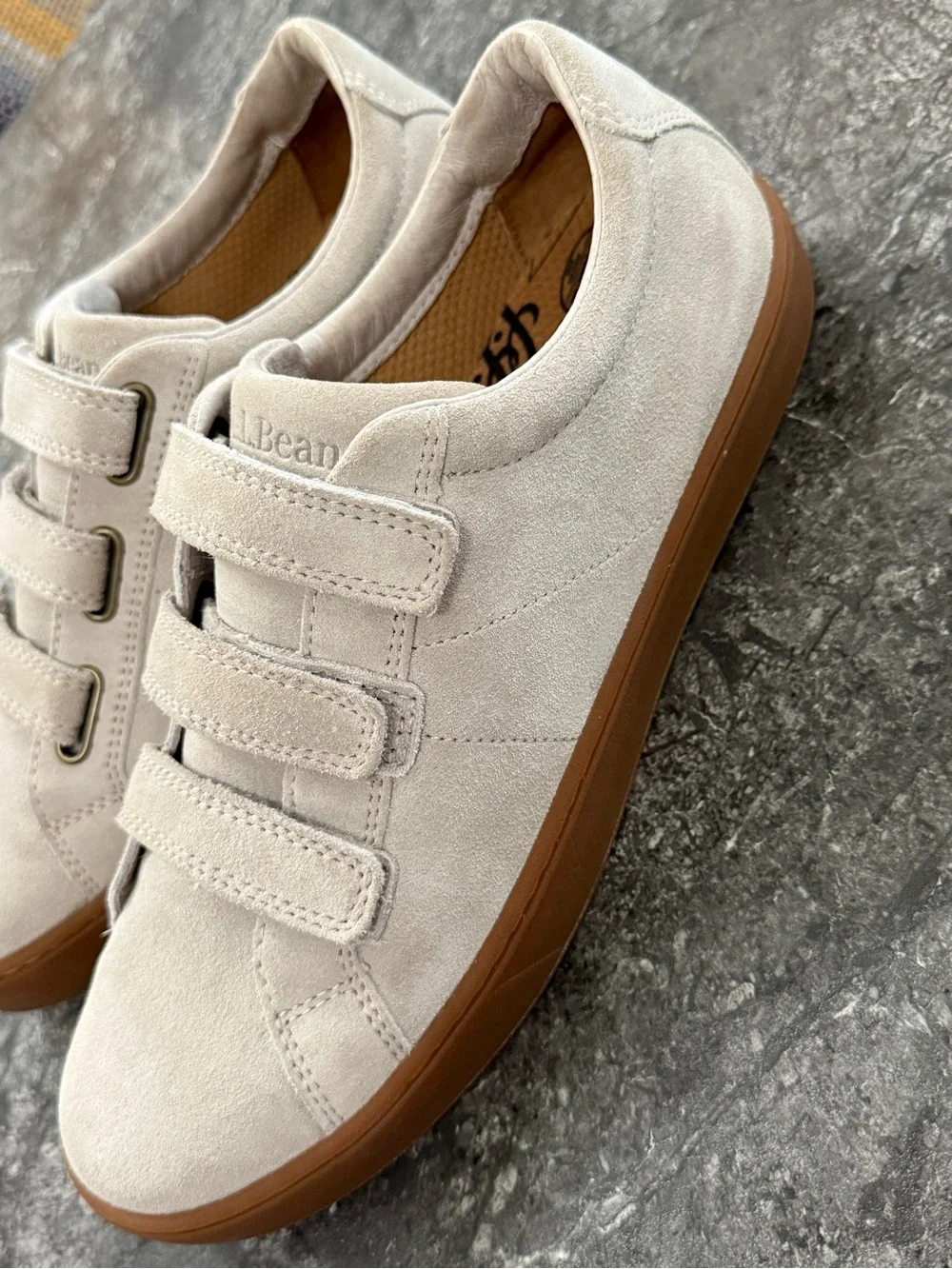 L.L. Bean Eco Bay Suede Triple Hook & Loop Sneakers Gum Sole Lt Gray Sz 10